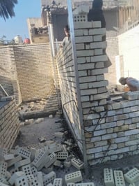 الهم صلي على محمد وآل محمد بسم الله الرحمن الرحيم خلفه بناء 👷.  تسليم ...