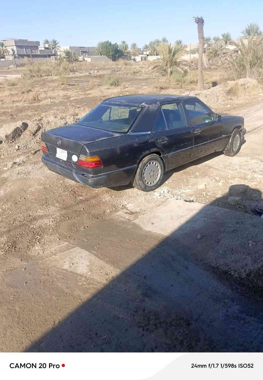 السلام عليكم ورحمه الله وبركاته  سياره مرسيدس للبيع موديل 91 محرك بلادي تدفئه شغاله تبريد بس غازم  رقم السياره ديالى و باسمي تحويل ثاني يوم مكان السياره ديالى بلدروز السعر55 وبيها مجال للشراي والسياره يراد لها فقط صبغ لانها ما مصبوقه بلاديه السياره من الدعاميه للدعاميه السياره بلاديه اي استفسار اتصل على هذا الرقم‏‪***********‬‏
