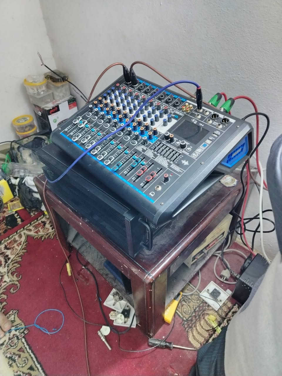 #مكتب_السجاد_للصوتيات
بحمد الله تعالى تم تجهيز جامع الوارث في مدينة الرمادي من منظومة داخلية وخارجية استعداد لشهر رمضان المبارك
مخلص الحلبوسي للصوتيات
***********
الفلوجة_مقابل شارع الأطباء
