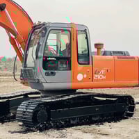 زت للبيع موديل 2005 مكفوله كفاله عامه حجم 210Hرقم واسط 07734141189