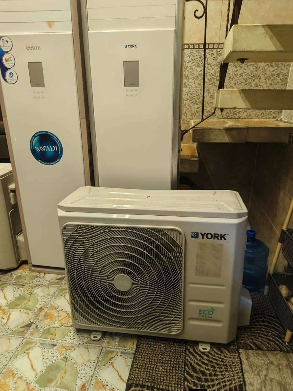 سبالت 2 طن كنتوري أجهزه جدد لوك مع كامل أغراضهن الاصليه للبيع مكاني البياع ***********
