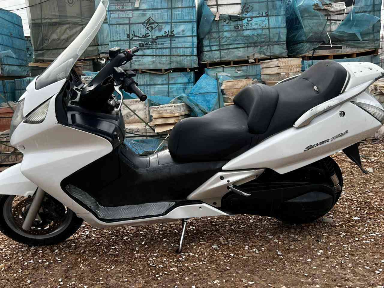 دراجة سلفر ونج للبيع مكاني بغداد للاستفسار تعال خاص او وتساب ***********
