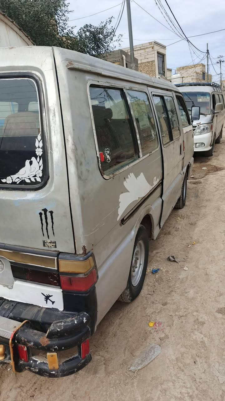 السلام عليكم كيه بسته للبيع م93 مكينه كير اكسل مكفولات تخم تاير حداديه نص عمر كهربائيات كله شغاله سنويه عضم صاقطه ب23مصفره مرور عليه هيئه 200الف دوشمه جديده راعي موجود بس ماوصله السعر 22وبيه مجال سياره جاهرزه مكان ديوانيه ***********
