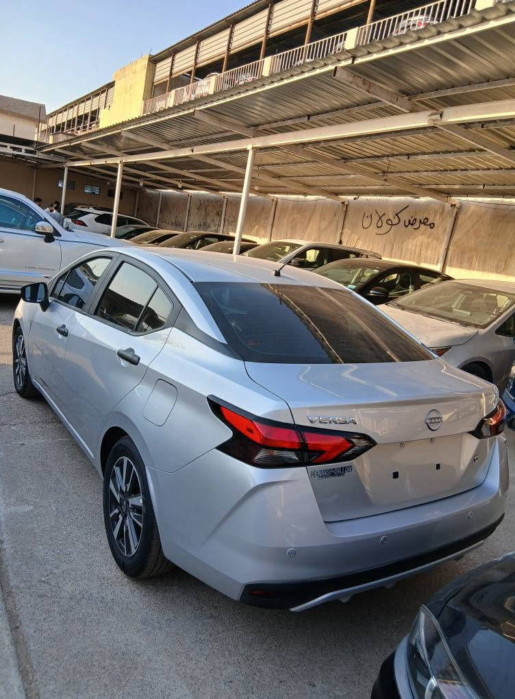 فيرسا 2025 قطعطين صبغ بدون دواخل بدون ايرباك 

ماشيه ٢ الف فقط 

***********

سعر 112 ورقه أربيل, العراق
