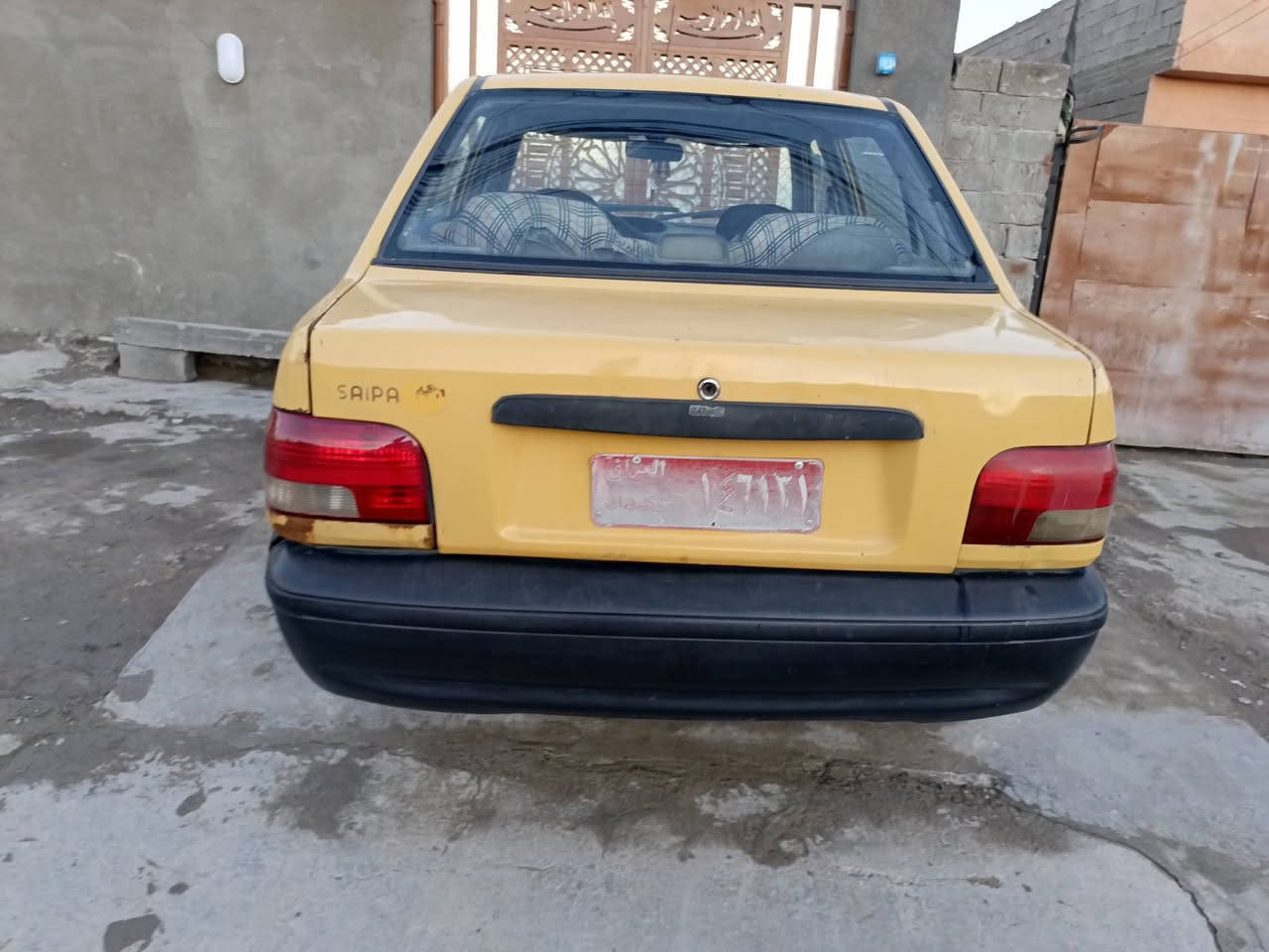 اخوان سايبه للبيع  رقم بغداد مديل 12بسمي تحويل ثاني يوم كير محرك تمام حداديه تمام كهربائيات كلهه شغاله كشرهه كدام العين ابيع بس تحويل هيئة وغرامه عله المشتري السعر 11ورقه عنوان بغداد حي النصر هاتف ***********
