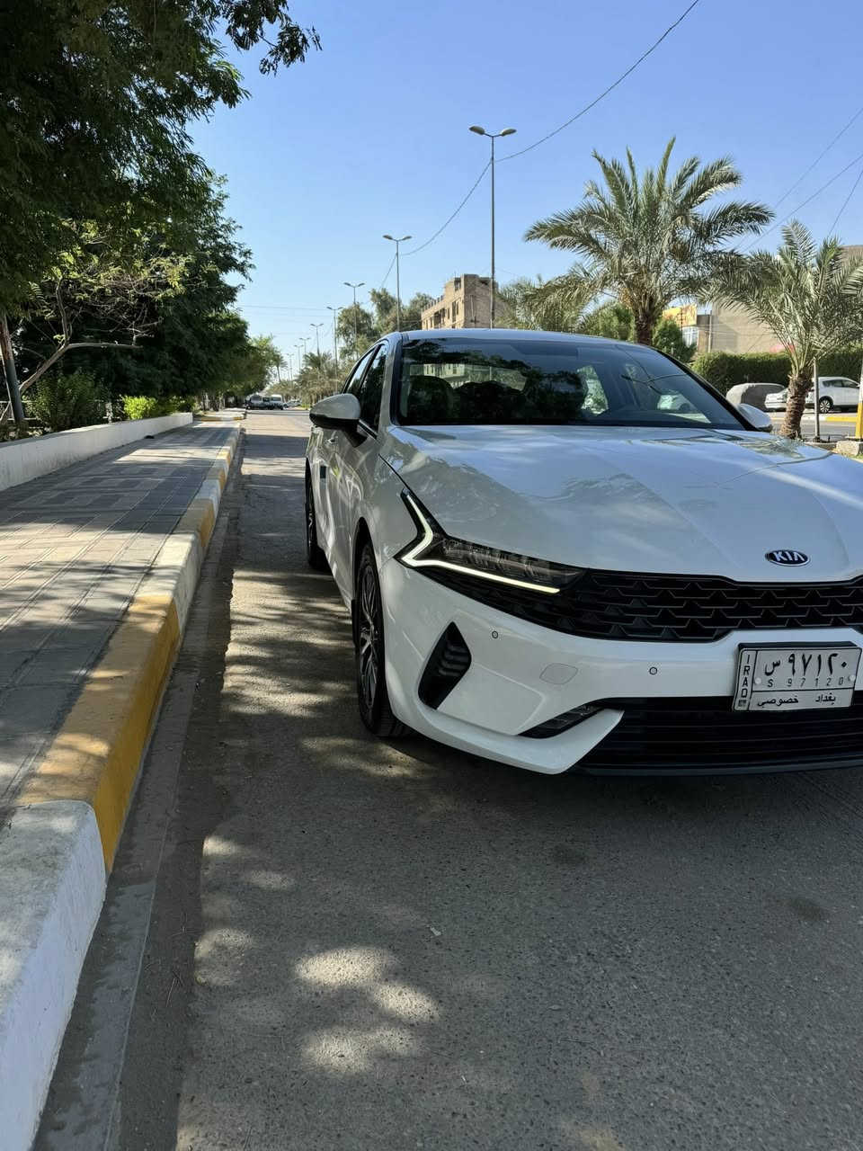 سلام عليكم K5  موديل ٢١
مواصفات شركه الدوليه
ماشيه ٩٣ 
بدون لا صبغ ولا بارد
مكانها بغداد زيونه
***********
