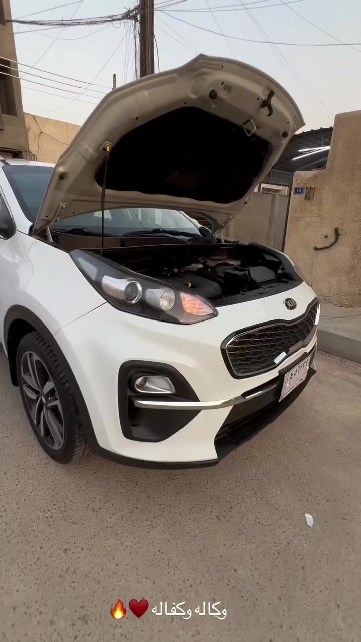 السلام عليكم للبيع سبورتج 2021
سياره مكفوله كفاله عامه سياره كلش جديده مابيه اي نقص مابيه جاهزه على اخر حبايه رايده 195 وبيه مجال حك جيه ***********رقمي سياره ماشيه 70 الف
