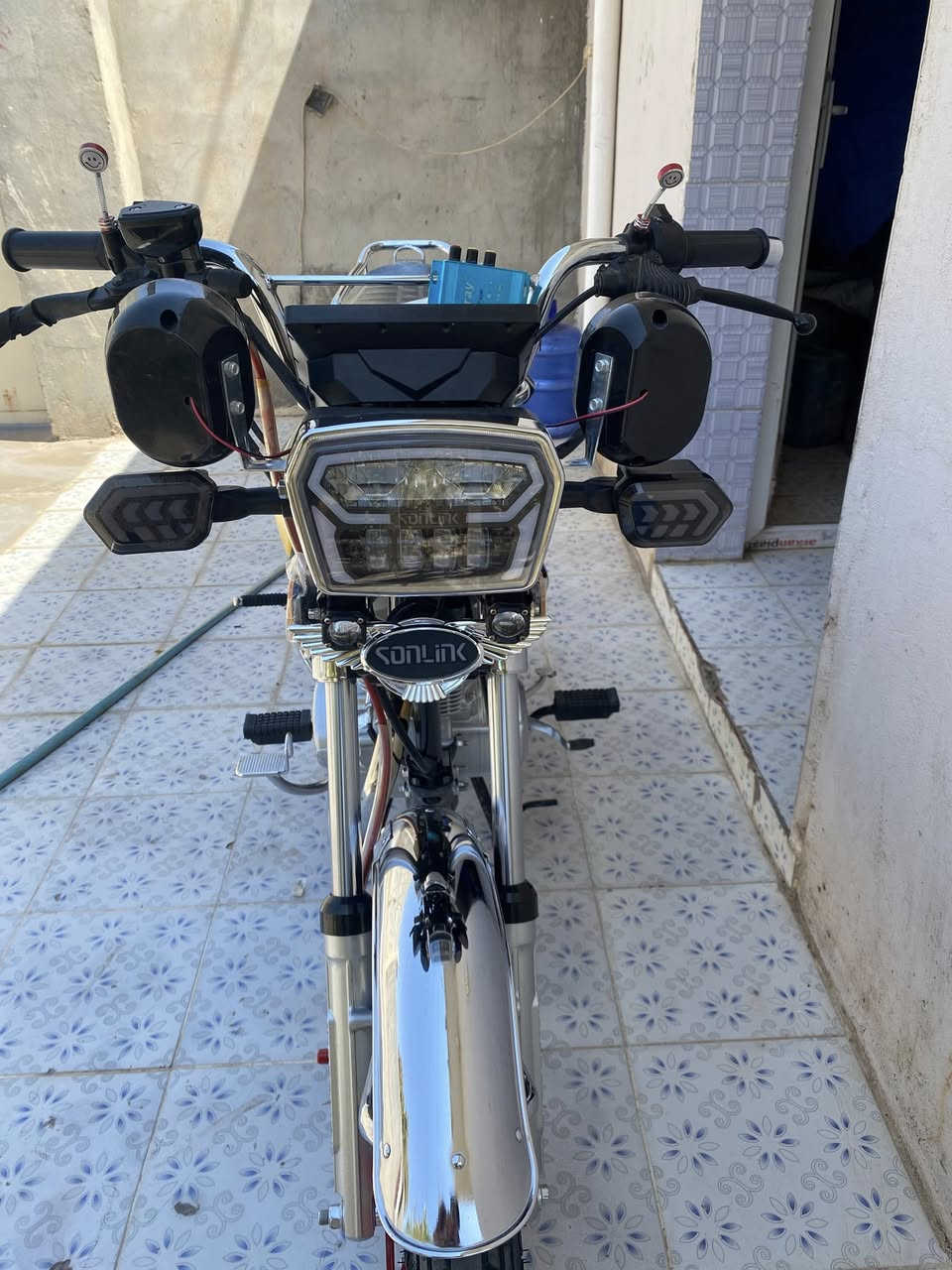 سلاام عليكم للبيع مديل 25سعر 800وبي مجال مكاني ديالى جلاولاء رقم الهاتف ***********
