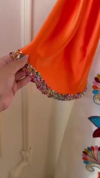 مستعدين لتجهيز كافة موديلات الملابس النسائيه كاجول/رسمي / فساتين مناسب...