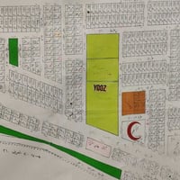 يتوفر قطعة أرض 50 م تجاري واجهة 5 ونزال 10 قرب السوق بسعر مناسب  كما ي...