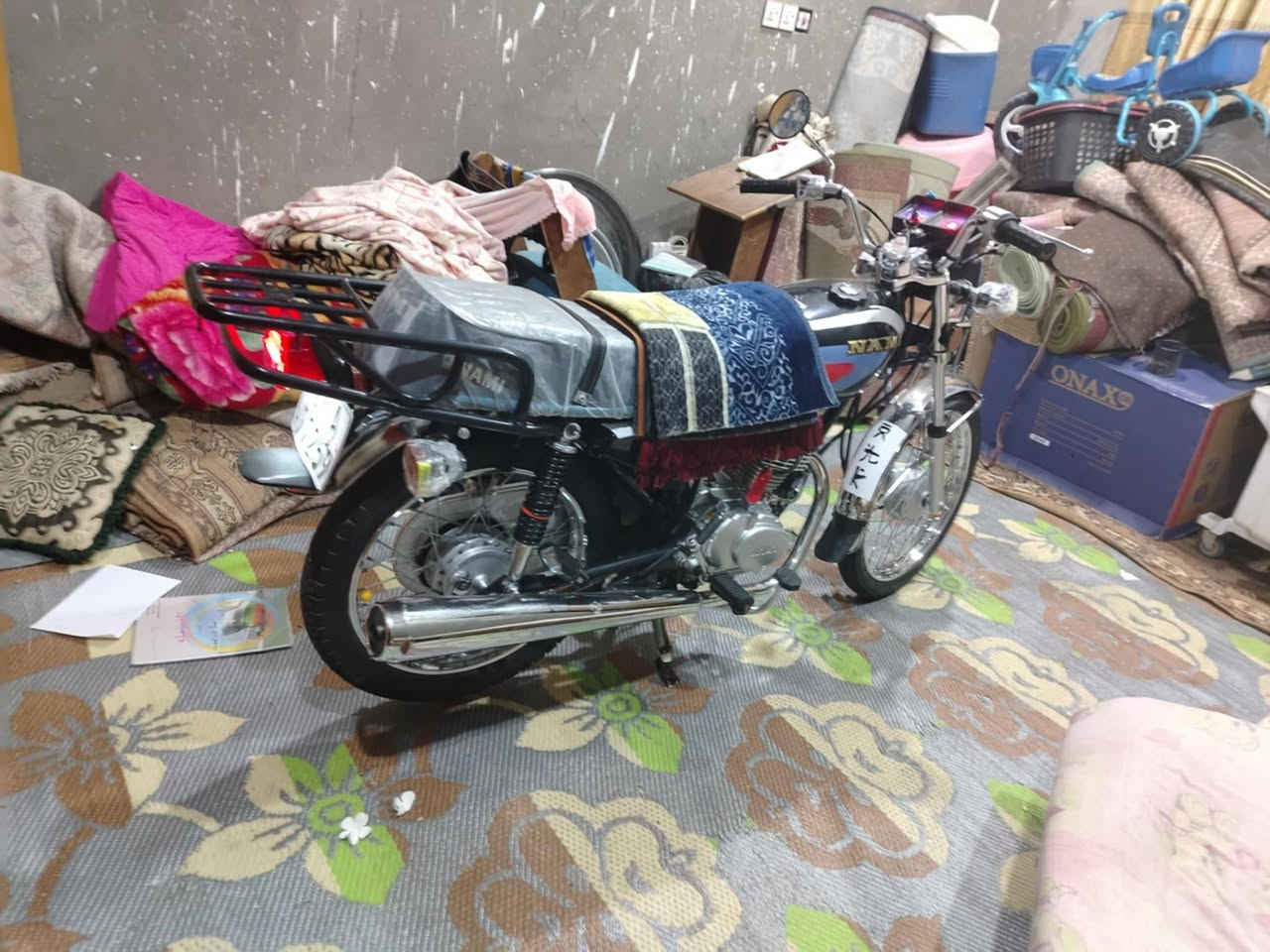 سلام عليكم... دراجه للبيع رقم وسنويه (الرقم واسط) تعمير جديدي كله شلامجه شاصي (2012) مكفوله من كلشي.... سعر واحد و٤٠٠ *********** مكان ناصريه قضاء الفجر
