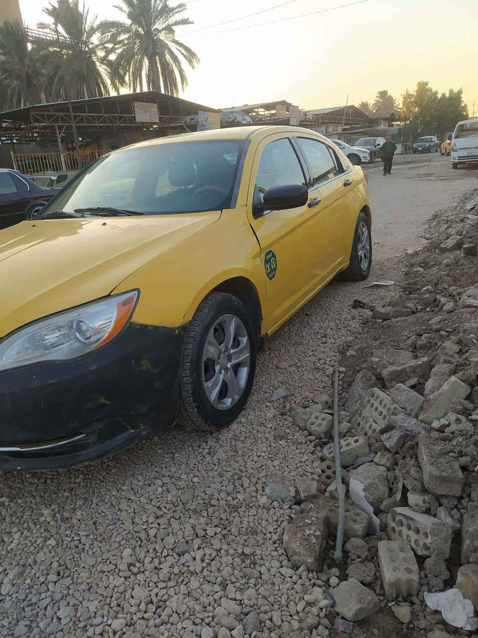 السلام عليكم
C200 للبيع 2011
محرك 2400 كير ومحرك جدد حداديه جديده كهربائيات 
مصفره هيأة وغرامات بأسمنه
سعرها 58 وبيها مجال مكاني بابل
رقمي ***********
