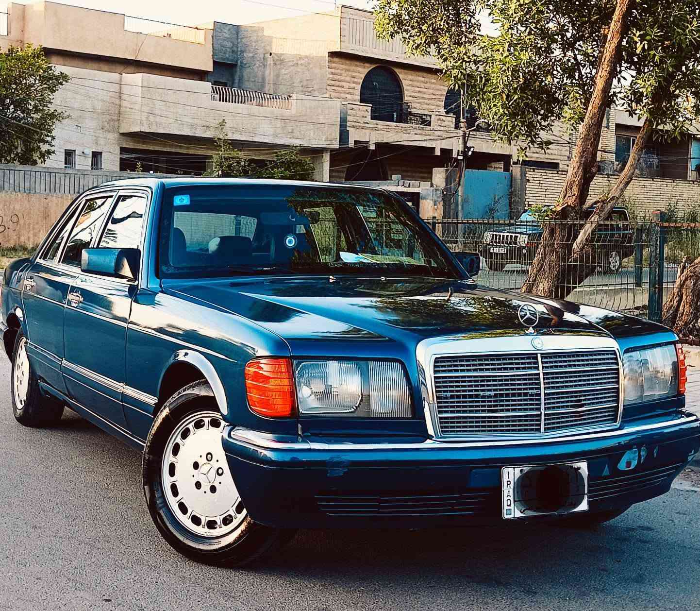 السلام عليكم  سياره مارسيدس جامبوو سياره حلوه كلش مكينه 8 كير  خير من الله  سياره  تخم تاير  ريل كهرباء موديل 1989 قطره خياس مابيها سياره حلا من صور  (بيع او مراوس ريده 65)
وبيها مجال ***********
