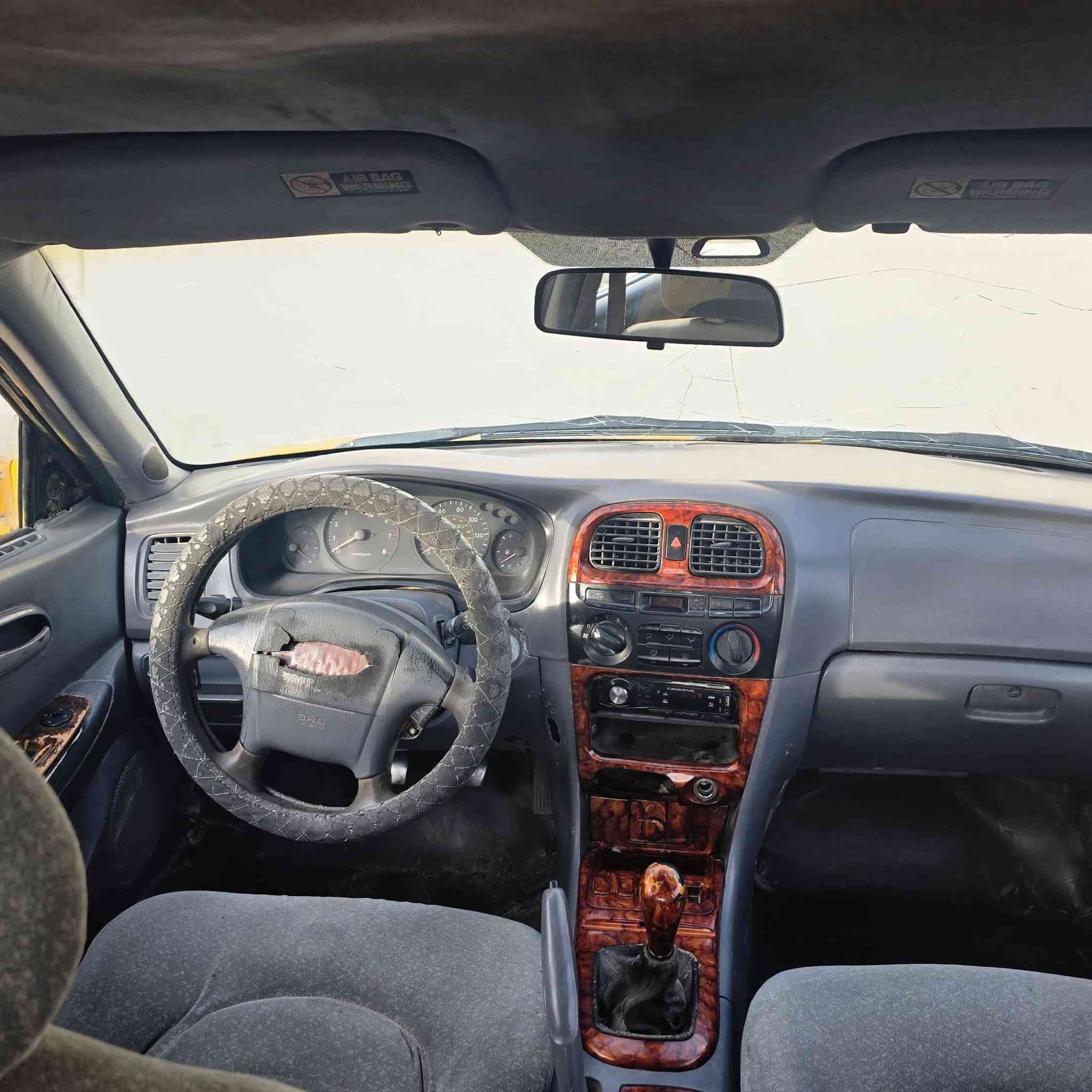 السلام عليكم سوناته ٢٠٠٣ للبيع سياره أدوات السعر ١٥ وبيها مجال ***********
