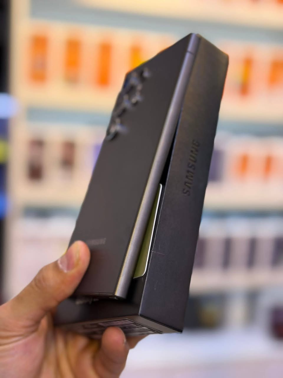 كلكسي S24 الترا اسود  ذاكره 512 عشوائيه 12 +12
غراضه كامله اصليه مطابقه شرق اوسط نضيف جهاز
مستعمل شهرين جهاز بعده جديد  مع ضمان 
للبيع او مراوس جهاز شرط الفحص ضمان سنه شركه جبال
نضافه 100%  دبل شريحه  سعره 975 الف جهاز مكفول 
 *********** مكاني كربلاء
