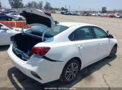 من رخصة الادمن المحترم❤️

السلام عليكم 
فورتي للبيع 23 ماشيه 65 الف كيلو 
مواصفات عاديه 
رادار كامره شاشه 
حادثها كما موضح بلصور  مابيها اي قطعه صبغ 
البنيد بارد والحوض راجع بارد بدون ايرباك 
رقم الهاتف  
***********
***********
 متوفر اتصال وواتس اب 
السعر165  وبيها مجال
