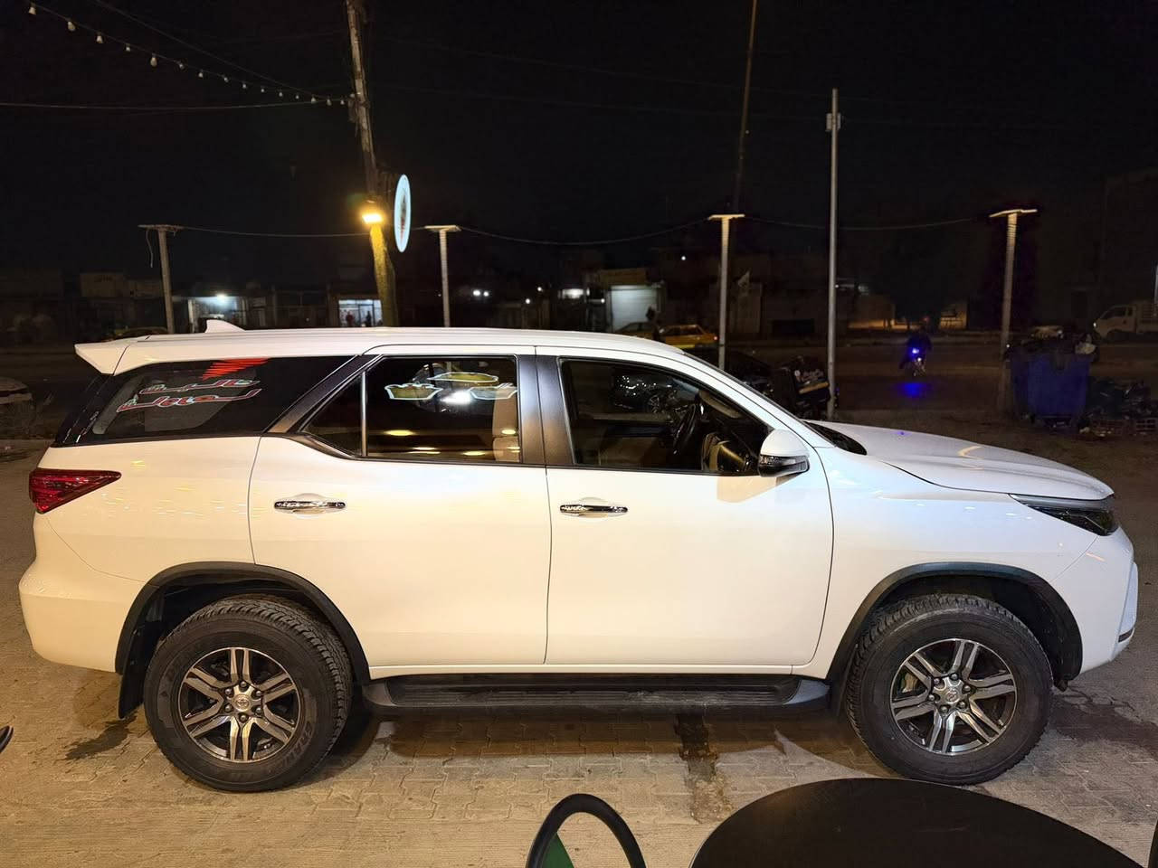 للبيع تويوتا فورتشنر 2024 مكفوله كفاله عامةً ماشيه 16 الف
محرك 2700
فور ويل
مكاني بغداد
السعر 320
للاستفسار    ***********
