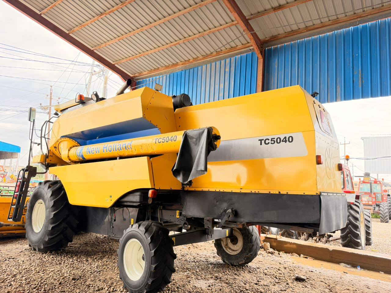 السلام عليكم
للبيع حاصوده نيوهلند. 5040

رقم واسط تحويل

موديل 2015

٤بلم. قايش

للاستفسار ((***********))

العنوان واسط قظاء الزبيدية
