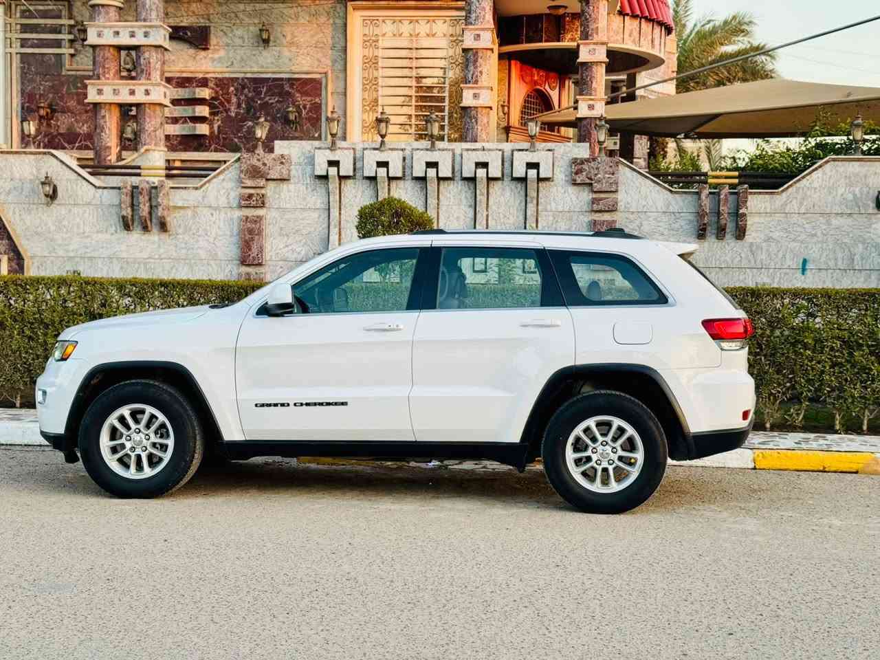 سلام عليكم
جارجر  2020 اصل ب اسمي 

السعر : 210 وبيه مجااال

اتصال : ***********

المواصفات :-  فول من عدا الفتحه 

بصمه 

شاشه كبير 

فور ويل

سماعه ALPiNE

كشن كهرباي 

بصمة ابواب+ صندوق

تبريد قطعتين

كشن حضن بلادي 

مرايات هيتر 

كاميرة دواره

Light Led+ بيلادي زنون

حساسات خلفية 

سياره حادثه جاملغ خلفي اثر حرك مرفوق سونر وصور الاحادث

 

مكان السيارة بغداد
