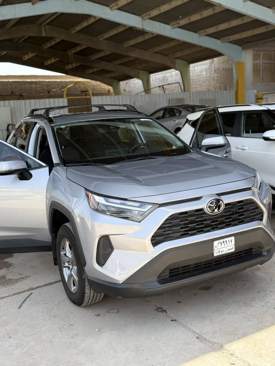 السلام عليكم
رافور 2023
#بانزين
#بدون_رقم
حادثه موجود بالصور
باب خلفي عكس السايق
مكانه بابل 
منفيست بأسمي
السعر 235
للتواصل ***********
