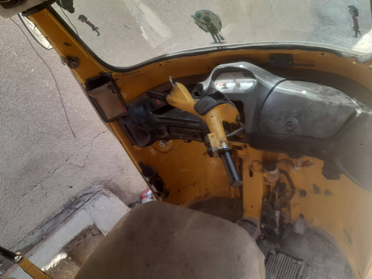 السلآم عليكم للبيع 900الف بيهه مجال أوراق كاملة بغداد زعفرانية   خللهه يفلت الزنجيل،l ***********
