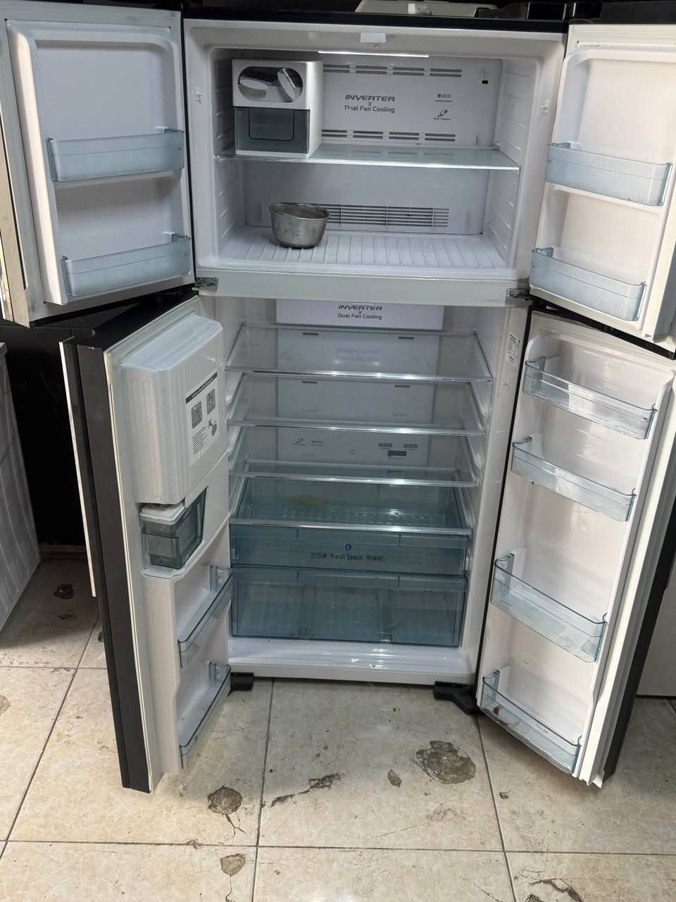 سەلاجەی مارکەی هیتاشی ئەسڵی ٤ دەرگا زۆر تازەیە بەشەرت ئەیفرۆشم سعری ٥٠٠$ ☎️*********** السليمانية, العراق
