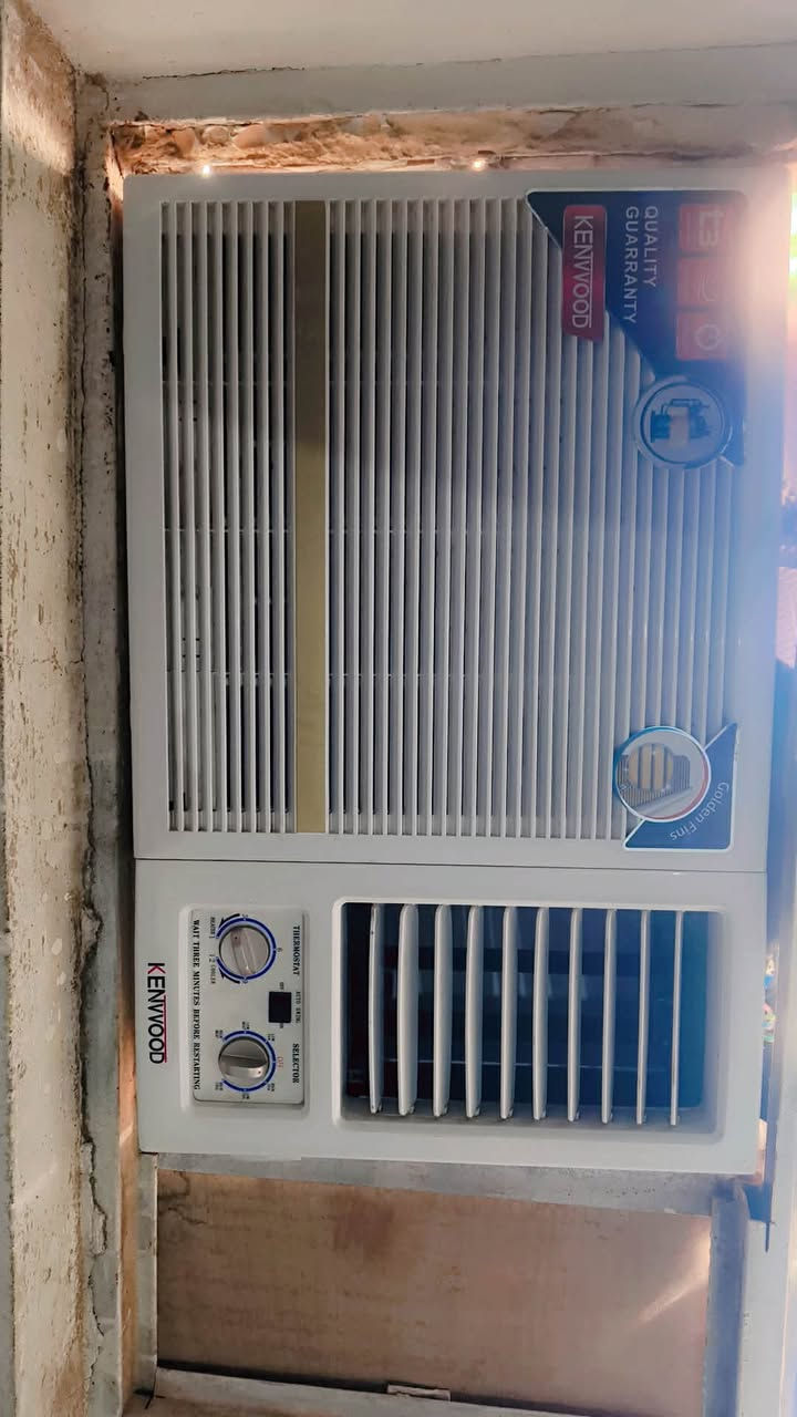 مكيف للبيع جديد مستخدم الصيف الراح فقط السعر 250مكان كاطون الرازي خلف المشروع***********
