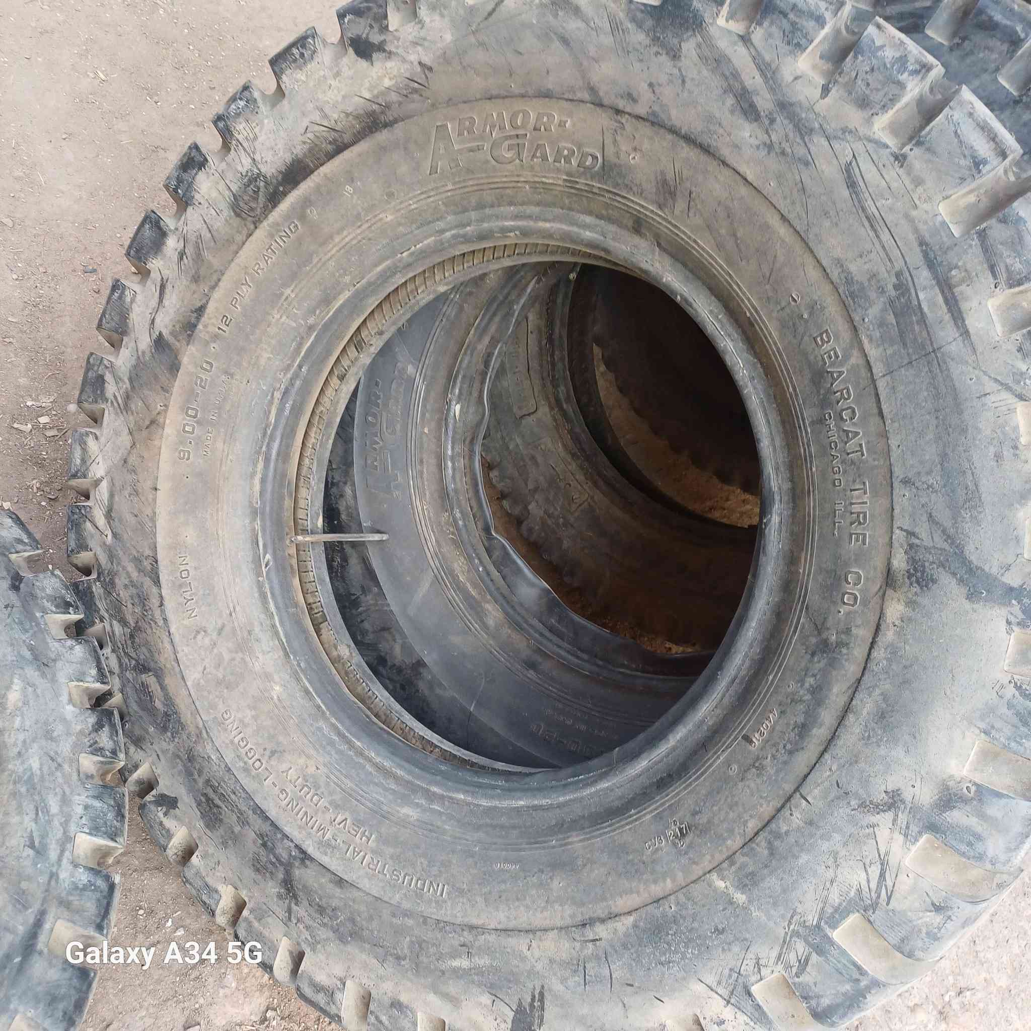 طقم كاوتش مقطوره 
٢٠/٩٠٠  تيل 
للاستعلام ابومحمد 
01200909705


**إذا كنت صاحب هذا الإعلان وتريد حذفه لأي سبب، رجاءا أرسل رسالة إلى الدعم الفني**