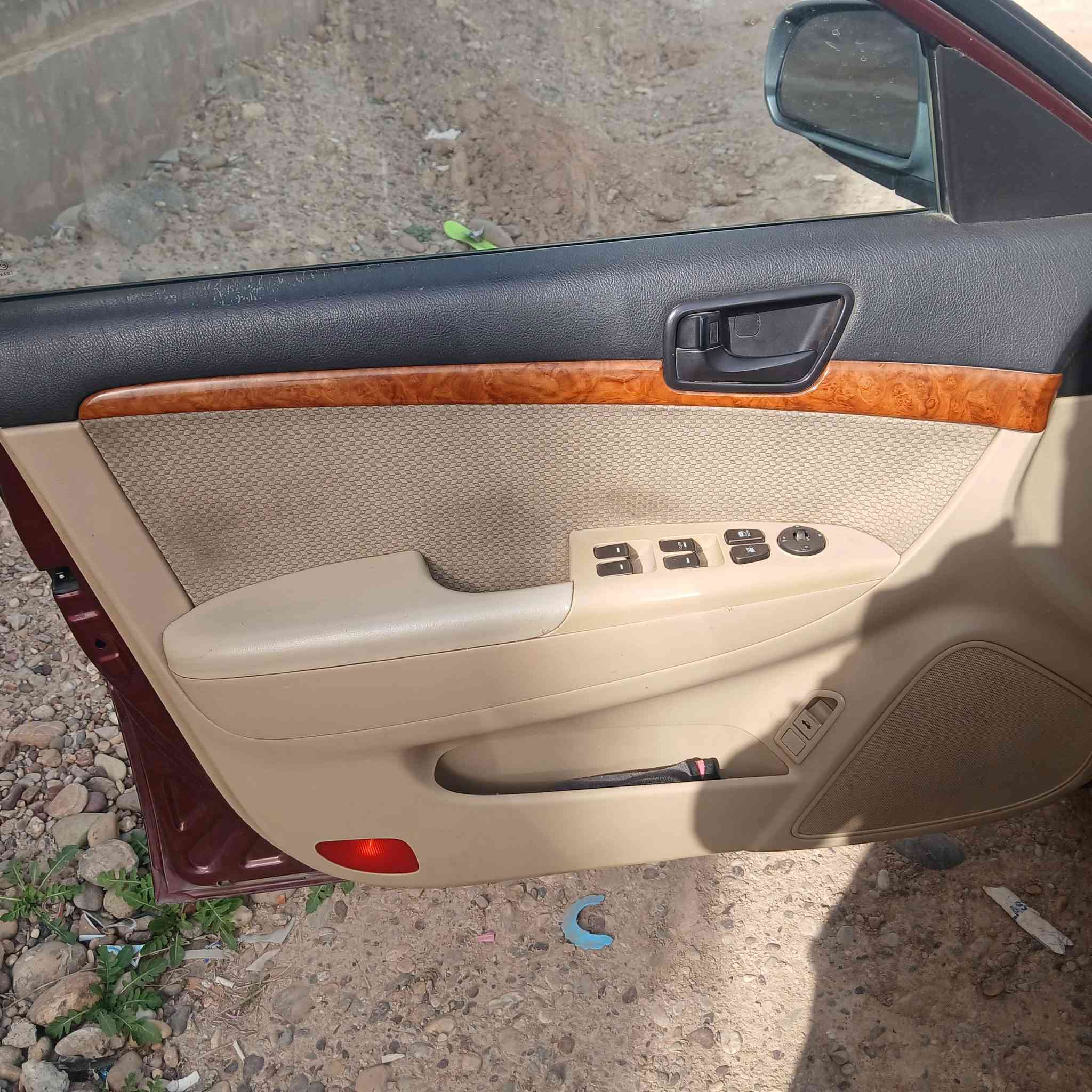 سوناته ٢٠٠٩خليجي صبغ ٤ قطع بداون دواخل ألسياره فوال سلايت داخل لونين بيجي أوسود صدار خلفي أمامي جديد جلح قماره أوجنطه تبريد تدفئه شغاله والكشر كدام ألعين ألسياره نصبتها حلوه وذه ماراوس حسب سعرها دفتره أوبيها مجال صلاح ألدين أليف شرط ألتحويل  ألقناعه أستفساره ***********
