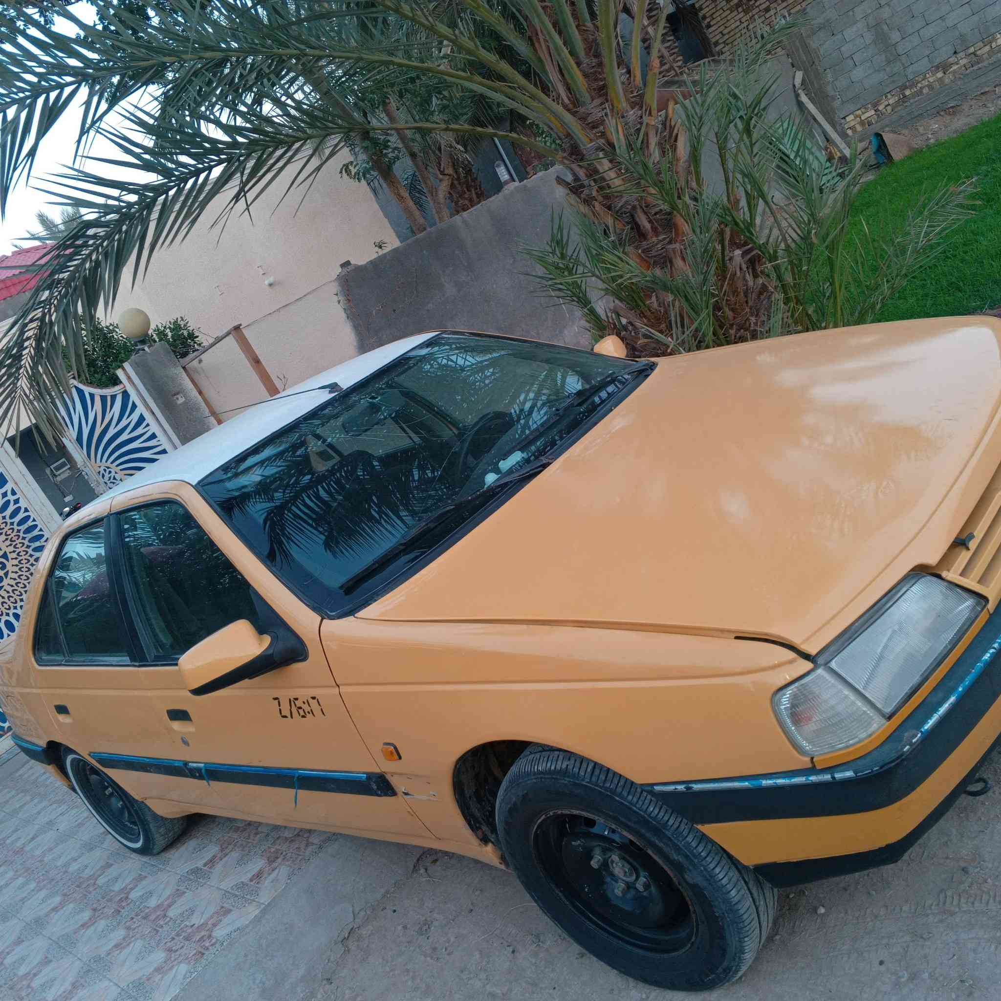 سلام عليكم من رخصة صاحب الكروب المحترم 
بيجو 405موديل 2012رقم بغداد مكاني حله وراعيها بالحله مكينه تعبانه وصدرها تعبان قيم واخذ باليرضي الله ***********
