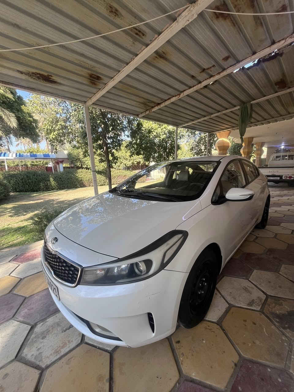 سلام عليكم سيراتو البيع 
موديل2017مكفوله كفاله عامه
محرك 1600ع شركه 
رقم أربيل جديد 
موصفات 
حساسات
شاشه تحكم ستيرن 
أشاير بل مري 
جديده سياره احله من صوره 
ماشيه 95الف وقابل الزياده  
مدوشمه بل كامل سياره ربع ما تصرف عليه 
سعر 147وبيه مجال بسيط 
اتصال ***********
