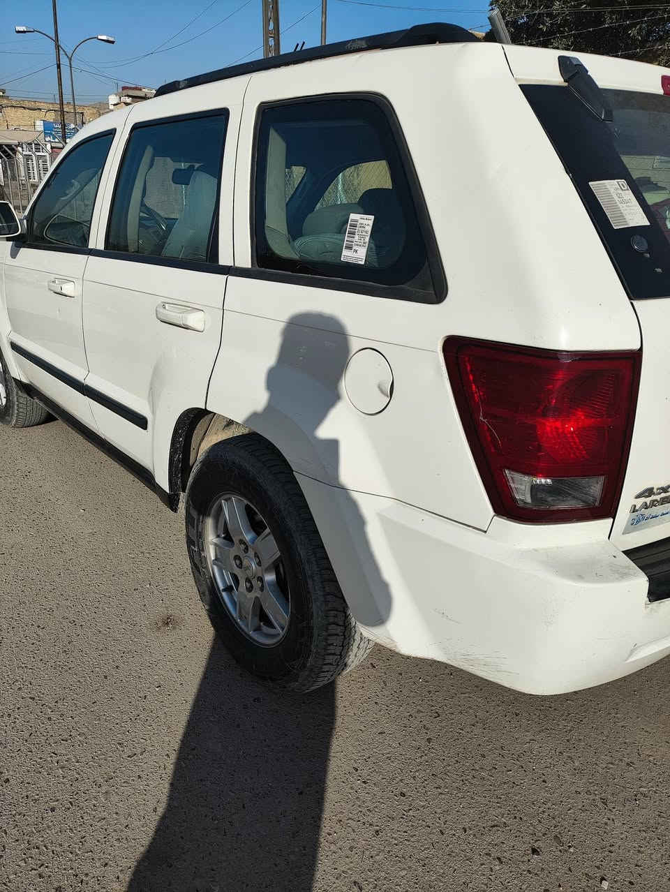 جيب لاريدو 2007 نص فول بيه كم قطعه صبغ ابيعلك حزام كفاله من الكلبه والجفيه سياره نظيفه ماشيه 182الف كير ومكينه كفاله جاهزه السيارةةة
مواصفات: 
كشنات كهرباء 
تحكمات ستيرن
كامره خلفيه
شاشه
فور ويل
سعره 76 وبيه مجال بسيط
باقي المواصفات معروفه هذا الرقم للاستفسار ***********
