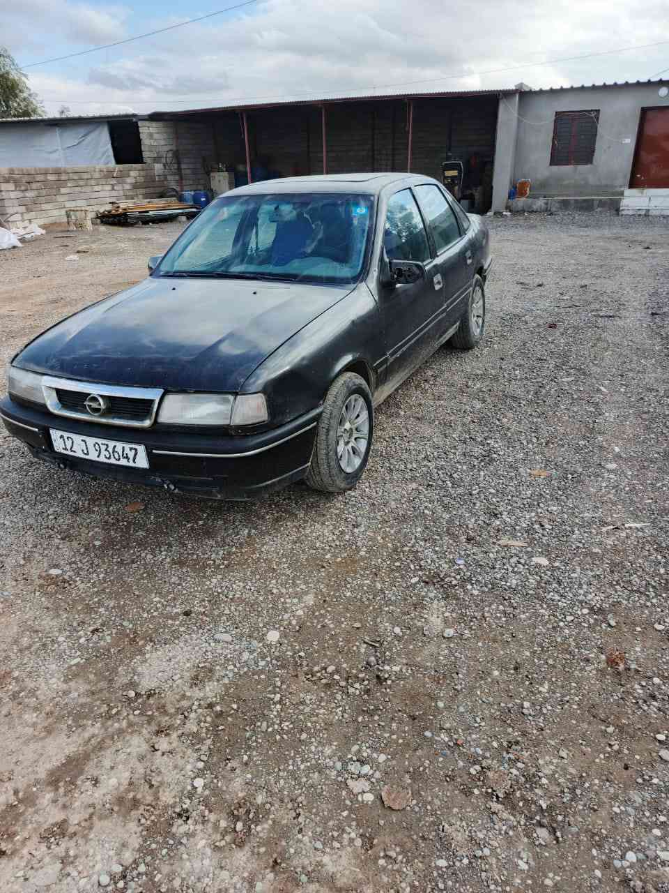 أوبل حجم  20 كير شرط ومحرك بي صرف بشرط تحويل  بيها كابون بانزينن
السعر 35$وبيها مجال

ارقم ***********
