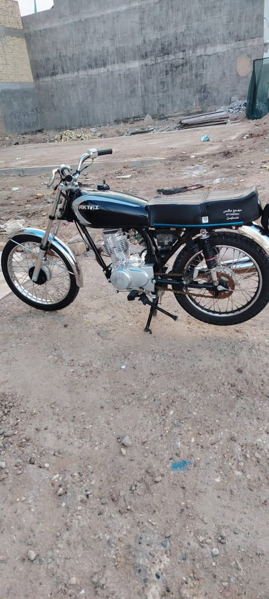 دراجه للبيع بدون وراق نضيفه ***********
