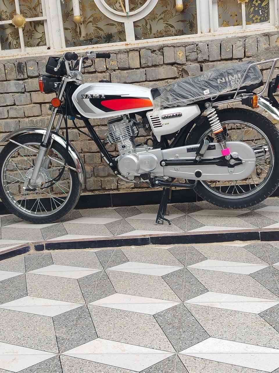 السلام عليكم دراجه اربعه كير سكنر للبيع موديل 27 
دراجه خير من الله مامفتوح برغي منهه مكان كوت حي الجهاد السعر خاص للاستفسار الاتصال على الرقم ***********
