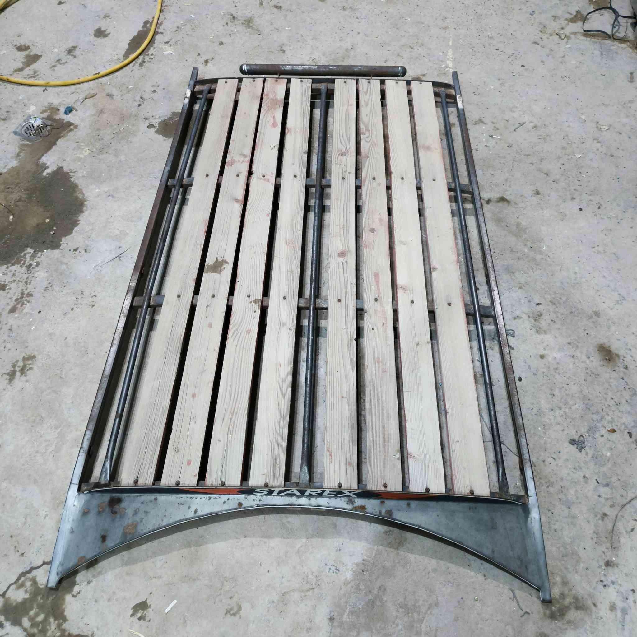 سلام عليكم سله ستاركس للبيع مكان نجف عباسية السعر 125للتصال***********
