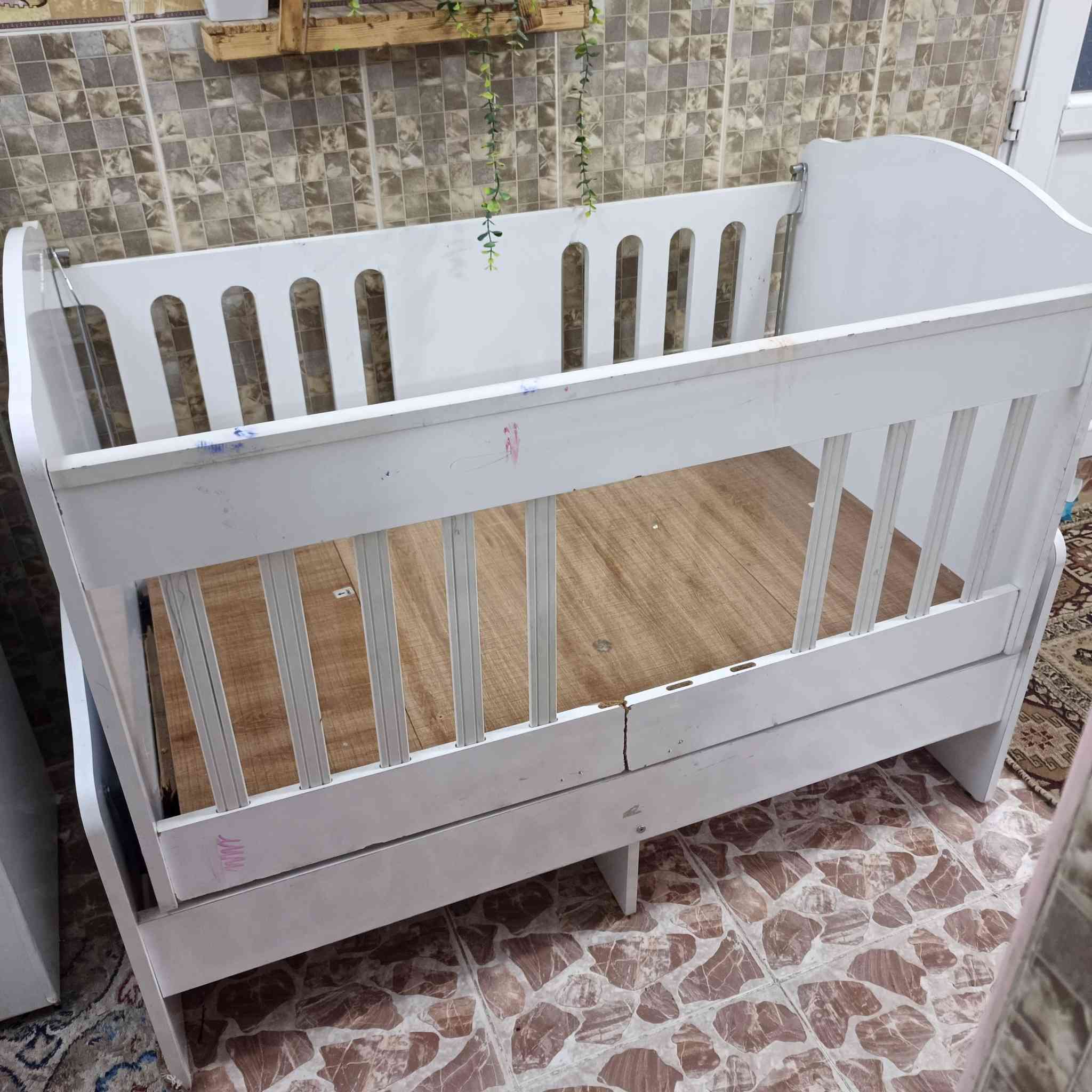 السلام عليكم اخوان سرير اطفال نظيف للبيع  أريده ٢٥ نهايته


**إذا كنت صاحب هذا الإعلان وتريد حذفه لأي سبب، رجاءا أرسل رسالة إلى الدعم الفني**