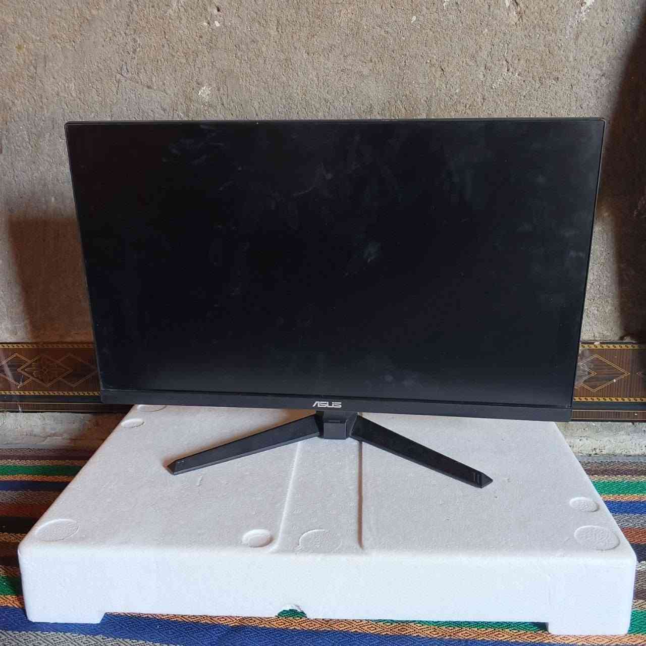 سلام و محبة شباب
بلي 3 مع 2 جويستك وخازن
ذاكرة 320 غيغا
مع شاشة Asus للألعاب
دقتها FHD
ابيعهن سوية
للإستفسار خاص


**إذا كنت صاحب هذا الإعلان وتريد حذفه لأي سبب، رجاءا أرسل رسالة إلى الدعم الفني**