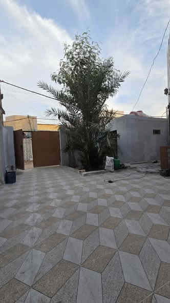 ⚜️دار 200 متر طابو سند 25
⚜️السعر  55 مليون 
⚜️البناء : تجعيب.. طابوك..  بلوك عكاده
⚜️غرفتين ،صاله ،استقبال ،،مطبخ ،،صحيات،  طارمه حديقه
⚜️عنوان الدار 
النجف الكوفه ناحية البراكيه  شارع المطار القديم مقابل مجمع الكوثر الطبي ***********
