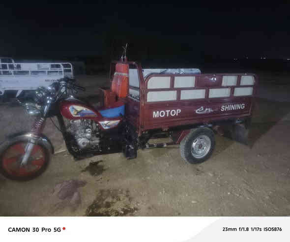 السلام عليكم ستوتات عدد ثلاثه الحمراء موديل2021محرك  2024  ما مفتوح سعرها مليون مليون بيها مجال من فيس بيها السوده موديل2018 شرط الشاص والمحرك سعر725 بيه مجال لطيبين  البيضه سعر مليون وبيها مجال***********عوسجه قربي جنوب الموصل كياره
