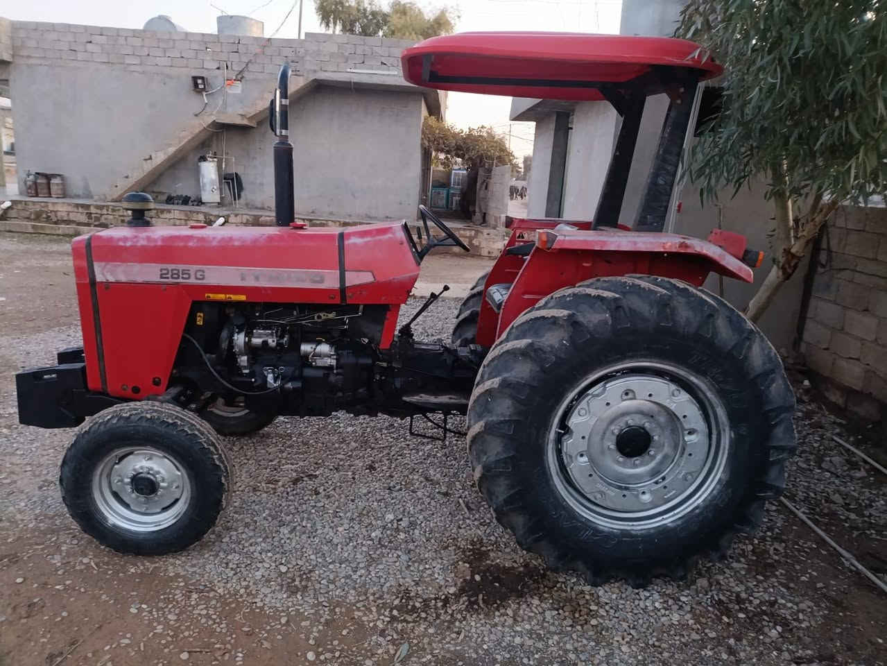 السلام عليكم للبيع مكينه ايراني حجم285 موديل13رقم السليمانيه سعرو77او بي مجال مكاني كركوك تركتر نضيف تايرات اربعه جديد ***********
