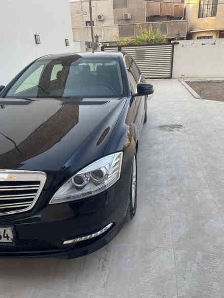 مرسيدس s550 سوداء لارج موديل ٢٠٠٧ 
محدثه ٢٠١٣ Amg فول فول مواصفات 
باسمي رقم اربيل  والسياره باسمي والسنوية ساقطه 
رقم صاحب سيارة ***********

