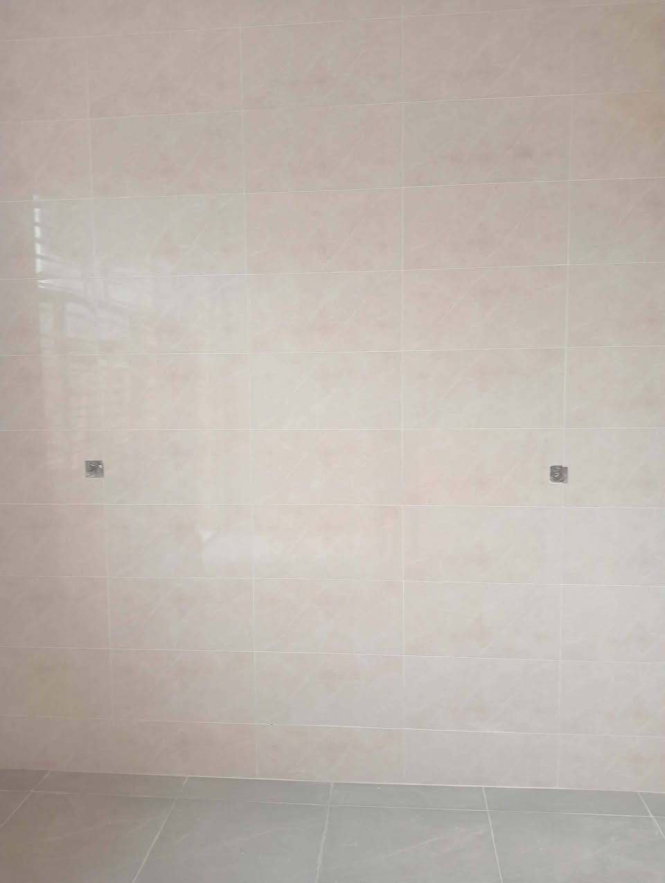 سلام عليكم خلفه سراميك مصري شغل مرتب تسليم ليزر هندسي ***********
موجود واتس
