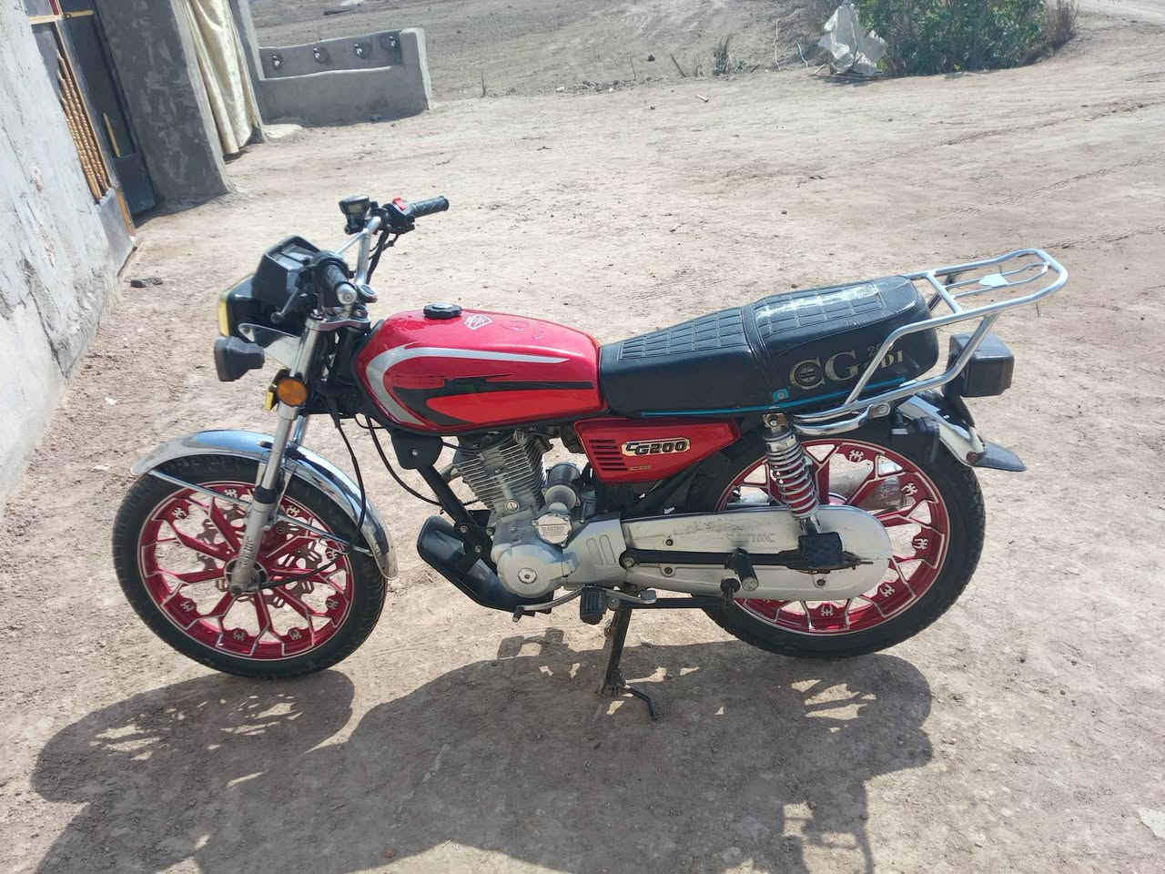 السلام عليكم دراجه للبيع سيفان مديل 2024 اوراق محرك مامفتوح برغي بي كهربائيات كلهة  شغاله مكفوله كفاله عامه دراجه نضيفه وحلوه مكان ديوانيه دغاره شراي تعال خاص


**إذا كنت صاحب هذا الإعلان وتريد حذفه لأي سبب، رجاءا أرسل رسالة إلى الدعم الفني**