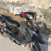 دراجه سكنز ثعلب للبيع الهلال طك عندي وسلف مرات يدير ومرات لا بس عليهه ...