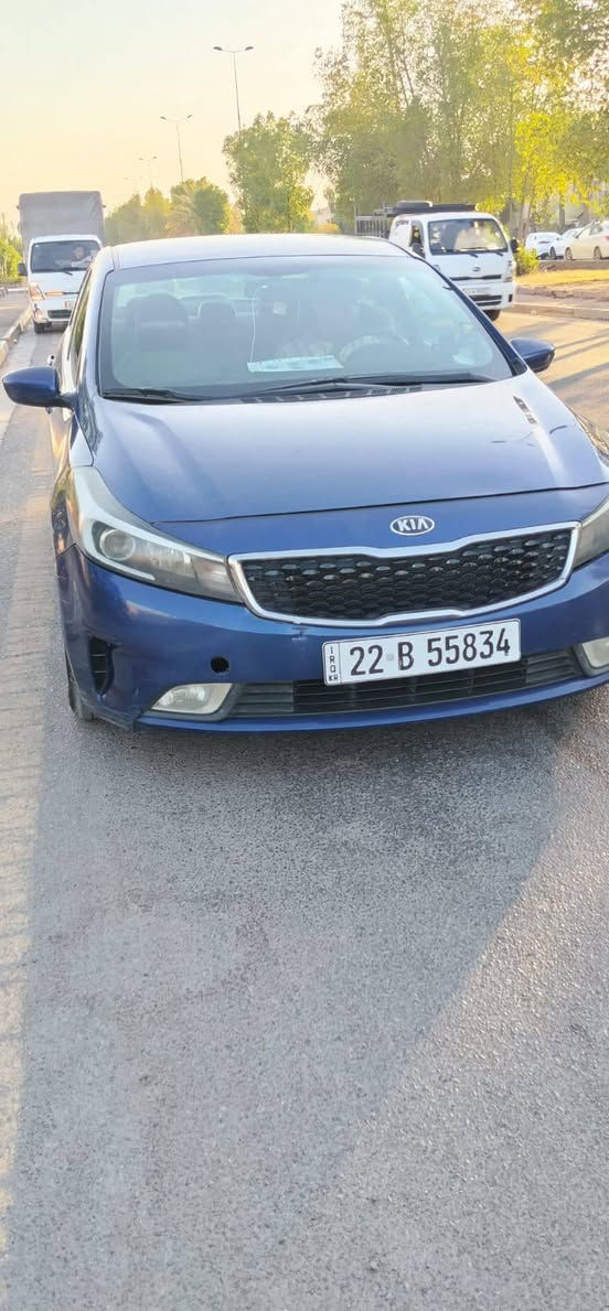 سلام عليكم للبيع كيا فورتي موديل 17بيها صبغ بنيد وبيها ضخات السعر 105 ***********
