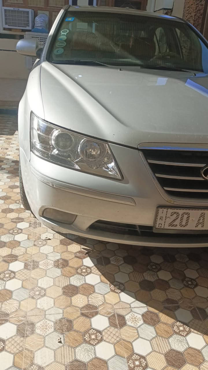 سلام عليكم. سيارة سوناتا موديل 2009 وارد امريكي كلين مكفولة كفالة عامة المكان ديالى ***********/***********

