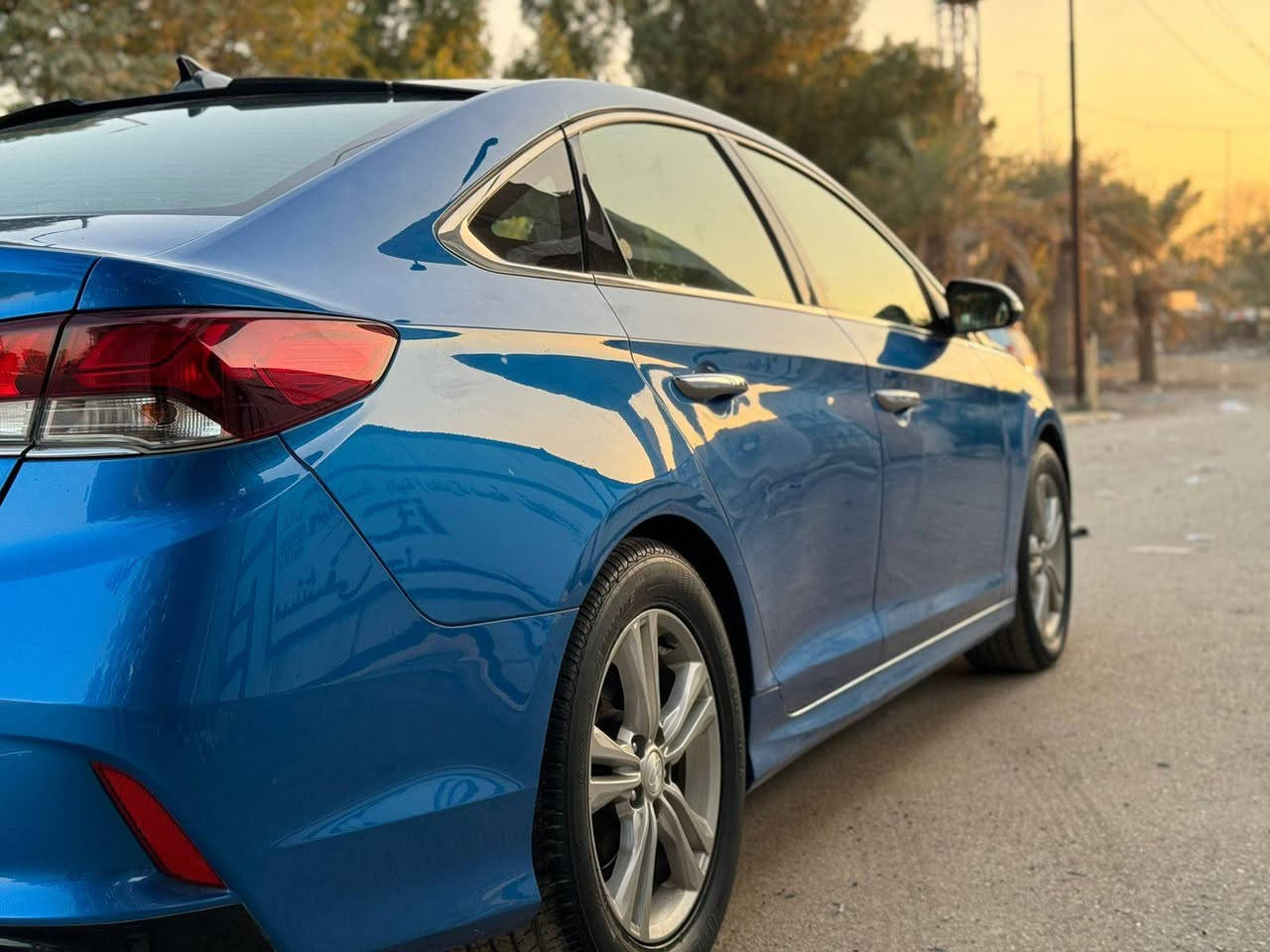 السلام عليكم….
سوناتا 2018

فول مواصفات limited 

حادثهة فقط سرقه لايتات وبلعراق صار بيه قطع صبغ

مواصفات..

١_بصمة+ كامره دواره  + شاشه جبيره+ حساسات خلفيه +رادارت جانبيه +تحديد مسار +سياقه ذاتيه+لدامامي+ خلفي+ كشتات جلد+ كشنات الجهتين كهرباء+فتحه سقف +تدفئه تبريد بلكشنات+فول تحكم ستيرن+ثلاث انضمه قياده+مكينه 2400gdi+منصومه زنون بلاديه 
السعر ١٢٨ وبيه مجال 
مكان سياره بغداد الكراده قبل جسر المعلق 
***********
