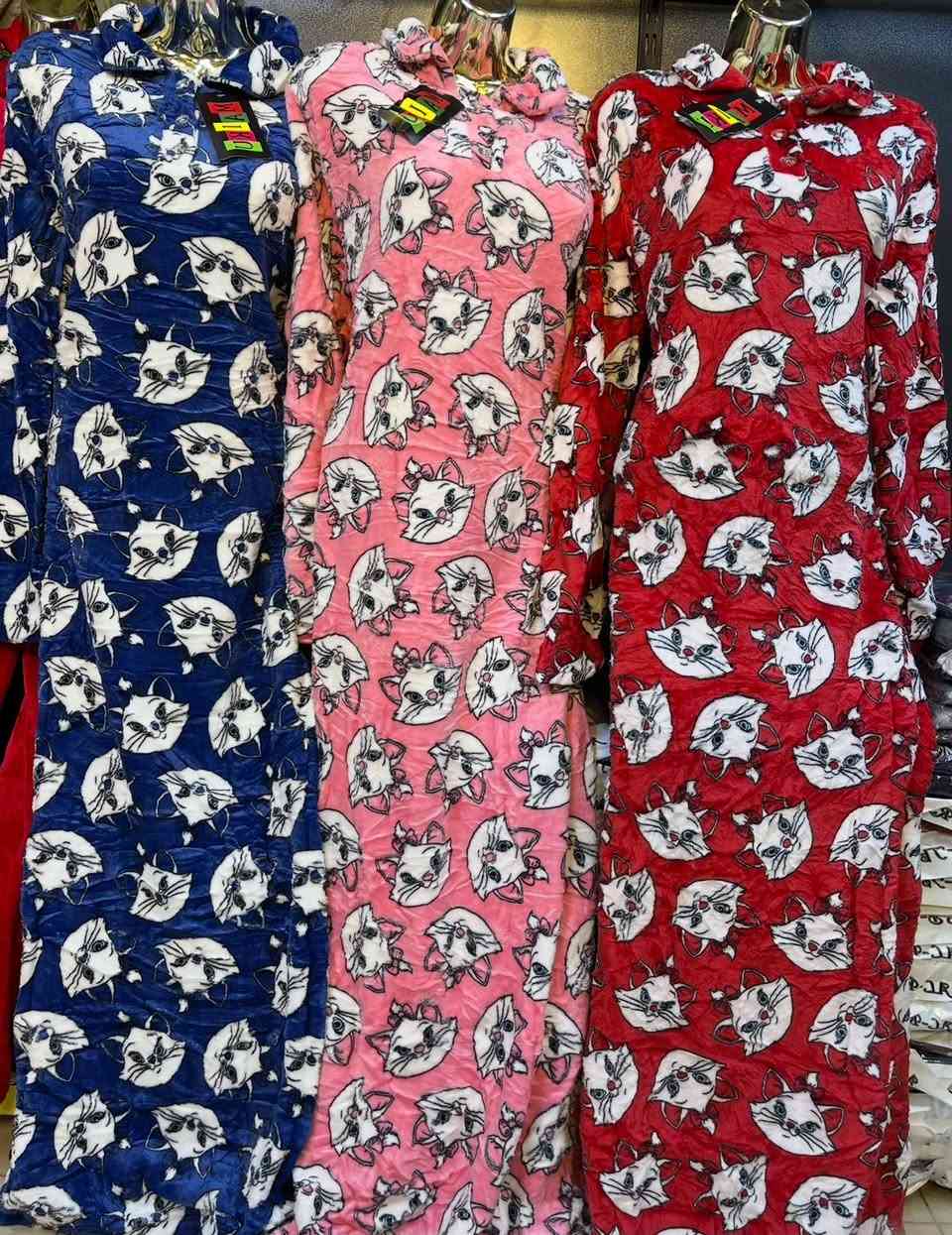 جمله فقط
آخر 4 درزن خاولي فرو سعرالدرزن 55 الف 

لطلب وتس***********
