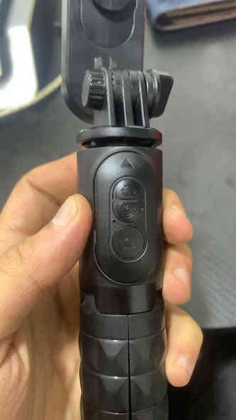 ستاند مال تلفون ماعنع اهتزاز ويا اضائة السعر 5 الف 

***********
